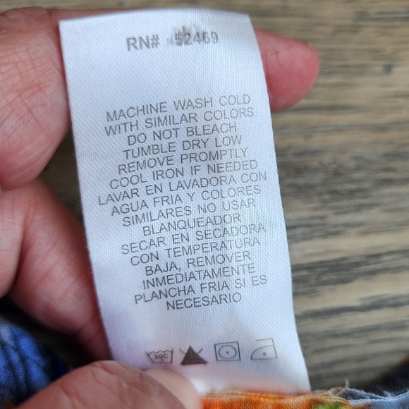 Disney Scrub Top Halloween Vampire Mickey Mouse Women's Medium M Grey Tie Back - Picture 8 of 8